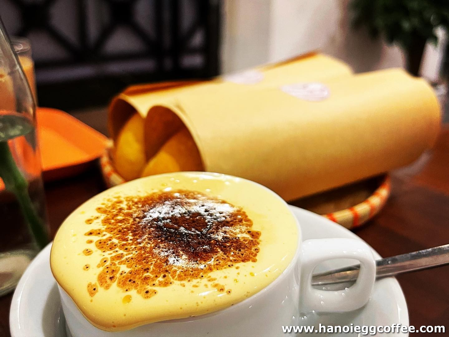 Hanoi egg coffee preparation